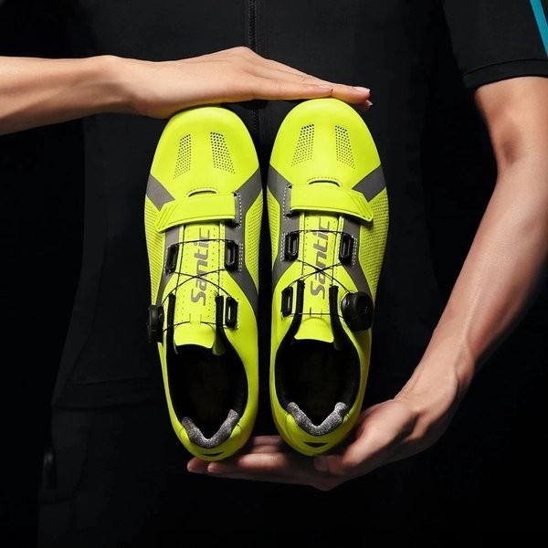 Santic Sepatu Sepeda Pria Non Cleat Roadbike Apollo 2.0 S20016 Cycling Non Lock Men Shoes Rotating