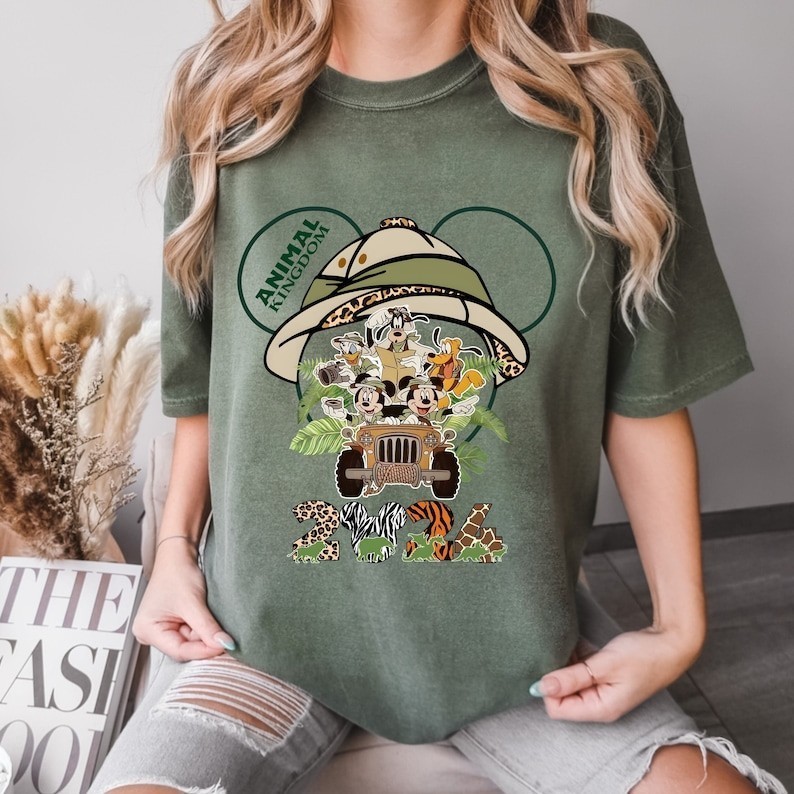 Kemeja Disney Animal Kingdom Kemeja Safari Mickey and Friends Kemeja Safari Trip Keluarga Disney Kem