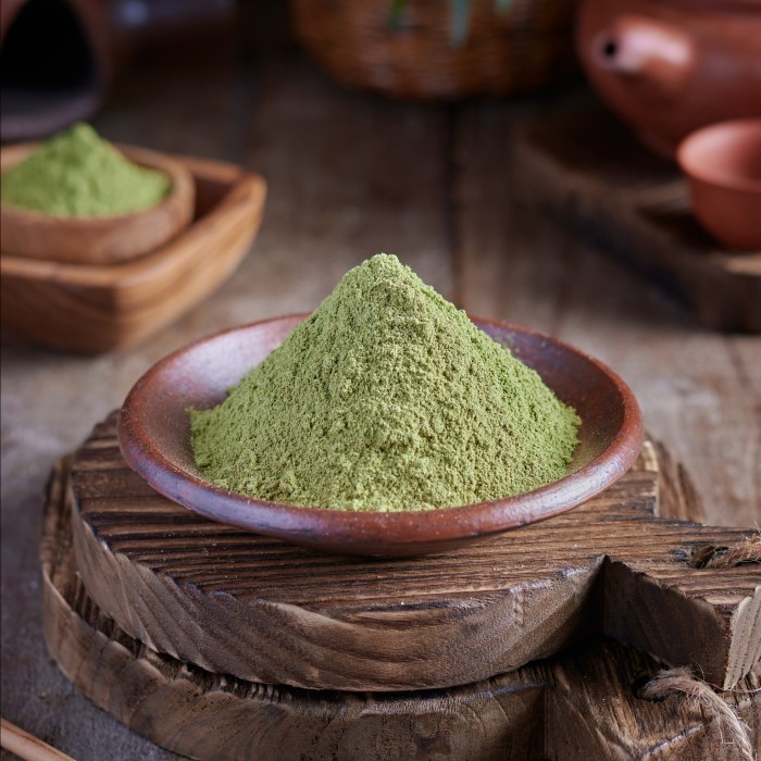 

Daun Jeruk Bubuk / Citrus Leaf Powder Export Quality 1Kg