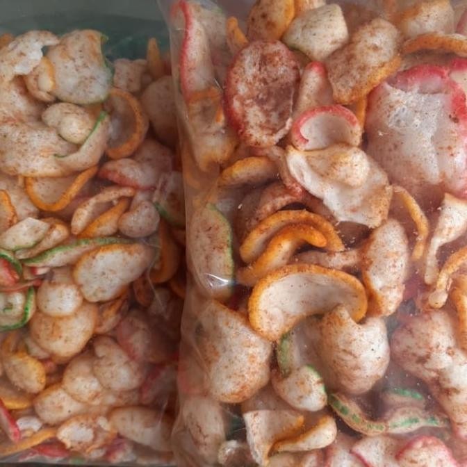 

KERUPUK JABLAY/KERUPUK SEBLAK RASA PEDAS BERAT 250 GRAM