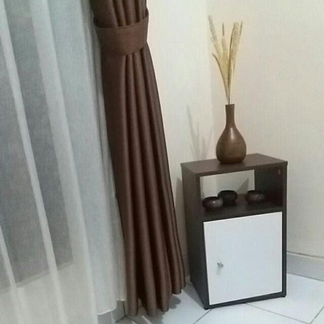 Meja Nakas Samping Drawer