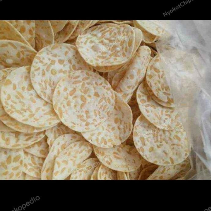 

BIG SALE KERIPIK TEMPE SAGU NYOKOTCHIPS GURIH 1KG !!!!!