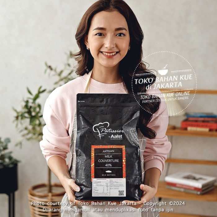 

Ready Patissier Chocolate MILK 40% 2,5kg SAK Cokelat Couverture Coin Susu