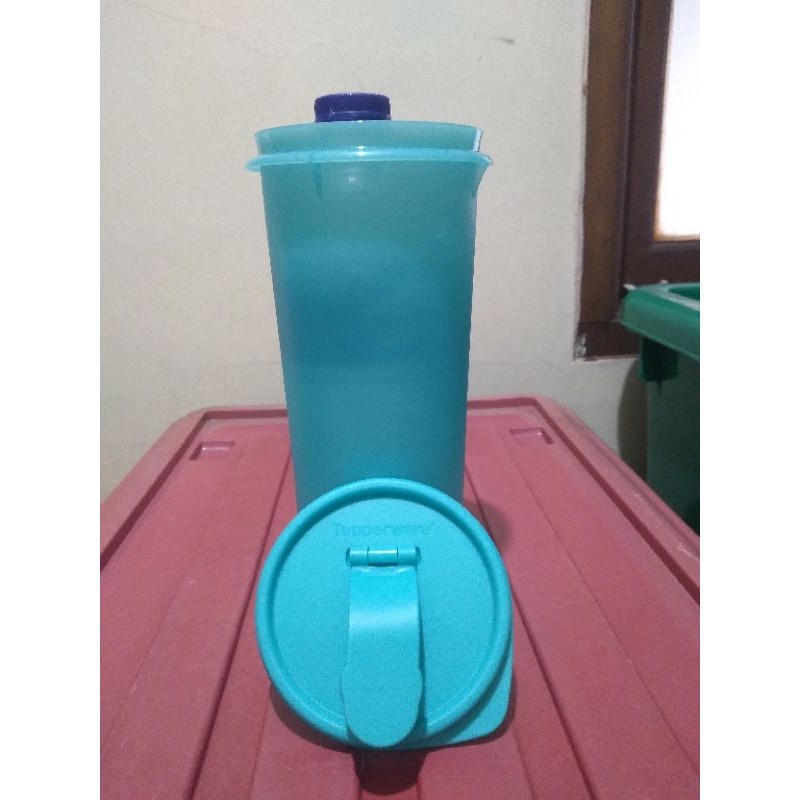 Botol minum tupperware