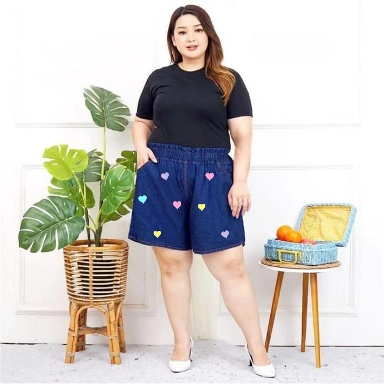 Jeans Jumbo Hotpants Celana Pendek Wanita Jeans Muat Sampe Bb 100Kg.