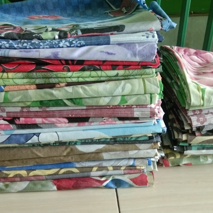 Ready seprei/cover sarung pengganti kasur busa lipat 4 no 2 200x160x_ cm