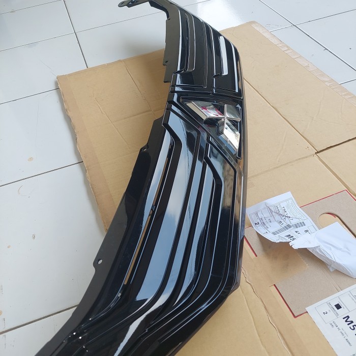 Grill Depan Xpander Original