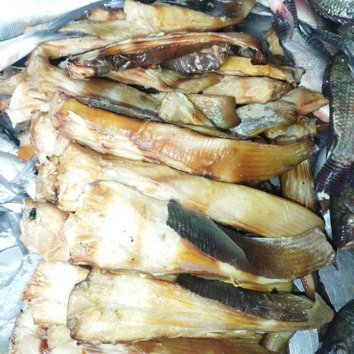 

DISKON Ikan Pe / Pari Asap