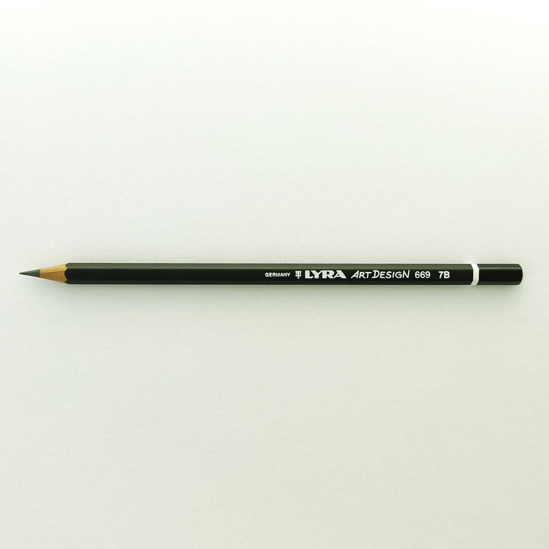 

Lyra-Graphite Pencil Art Design 7B (669-7B)
