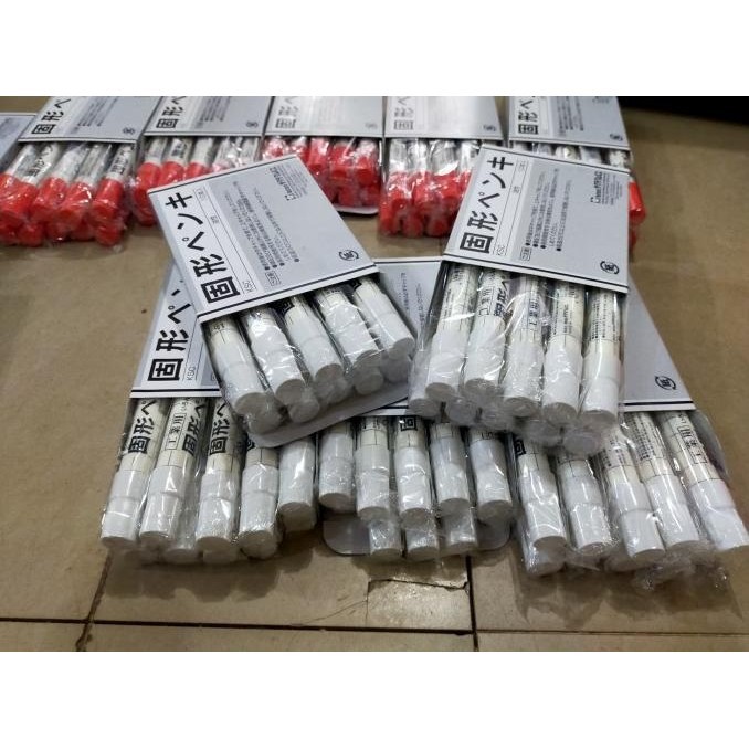 

Solid Marker Sakura Putih White 1 Box Ksc#50 Spidol Penanda Besi Steel