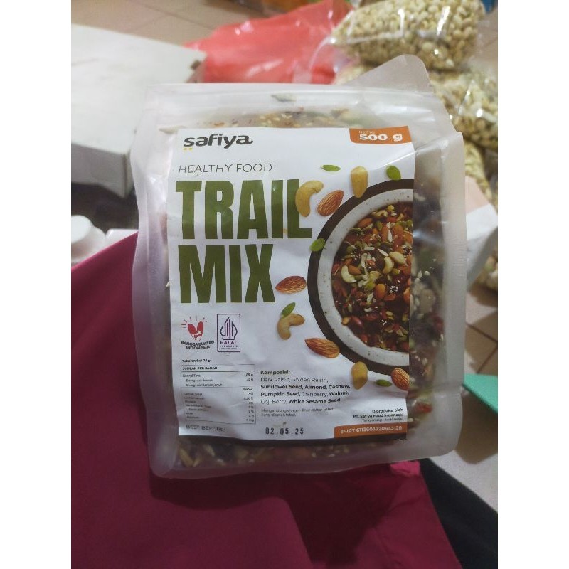 

TRAIL MIX / HEALTHY FOOD SAFIYA / MAKANAN DIET SEHAT