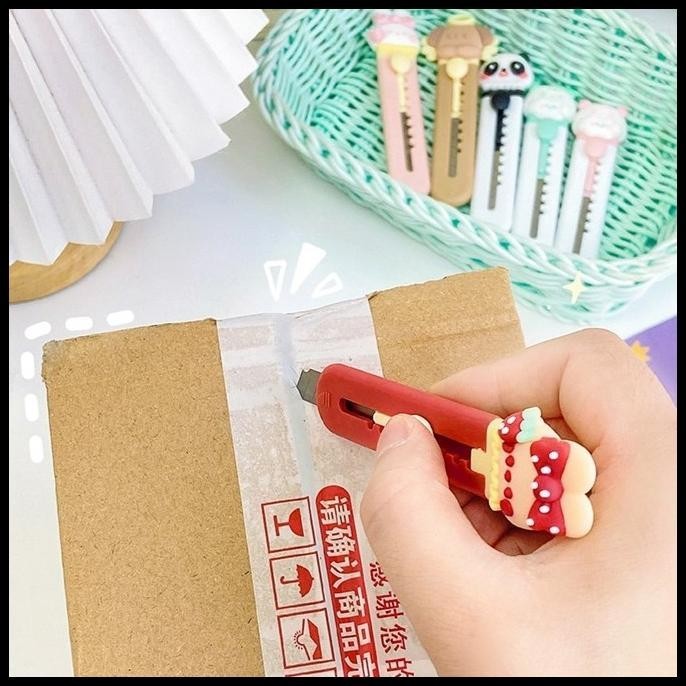 

BEST DEAL CUTTER MINI MOTIF ANIMAL PISAU PEMOTONG KERTAS DESAIN LUCU !!!!!!!
