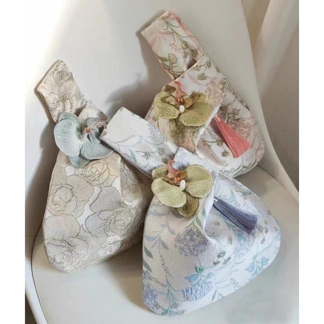 

COD Pouch Hampers Gift Bag Natal Imlek Lebaran Premium Tas Kantong Bingkisan gd-8