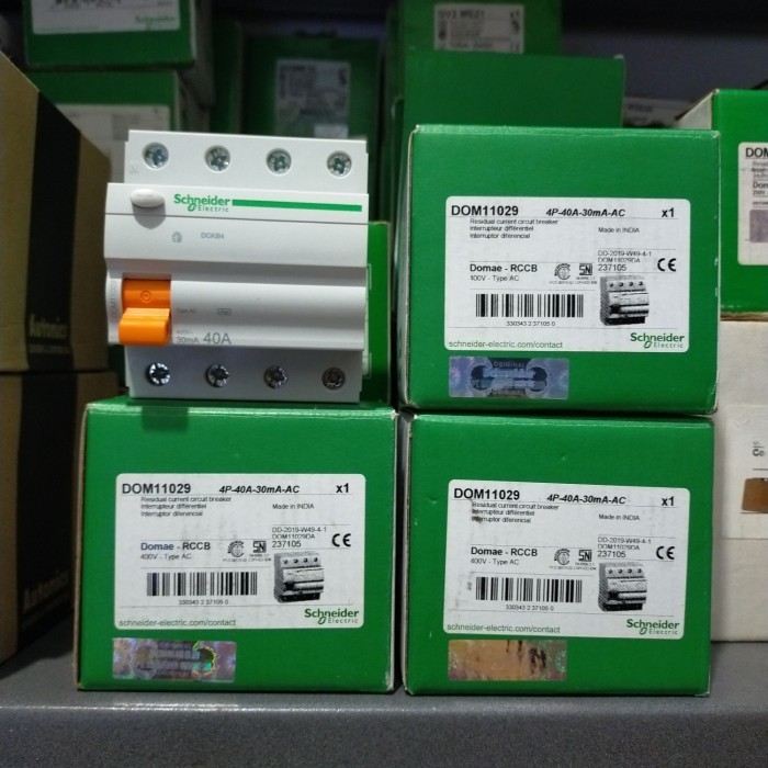 ELCB/RCCB DOM11029 4P 40A 30MA SCHNEIDER