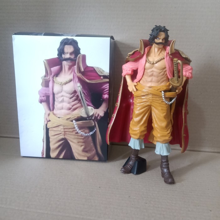 Mainan Action Figure Gol D Roger One Piece