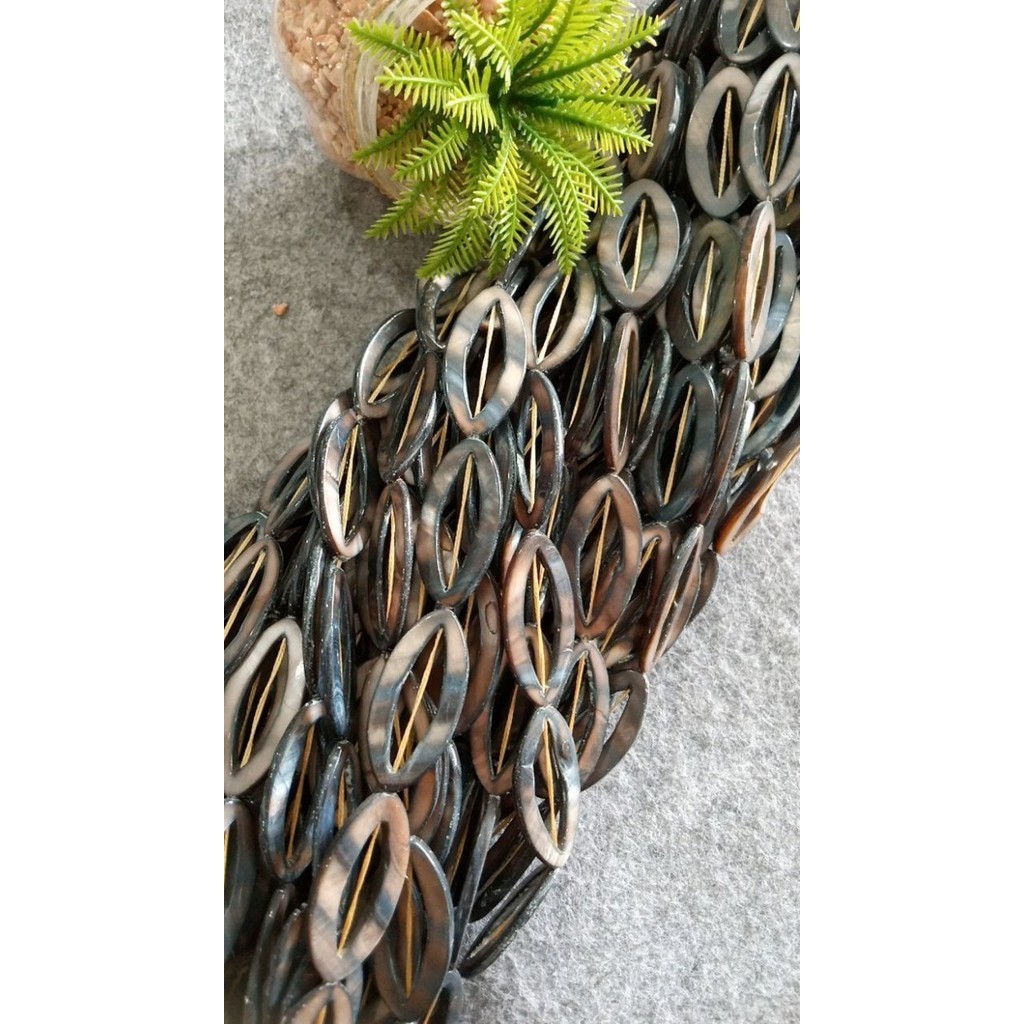 

#####] MANIK MOTE KERANG KERANG PIPIH ELIPS 30*20MM