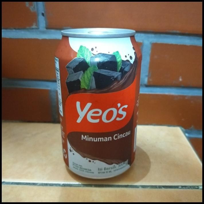 

BEST DEAL YEOS MINUMAN CINCAU GRASS JELLY DRINK 300 ML !!
