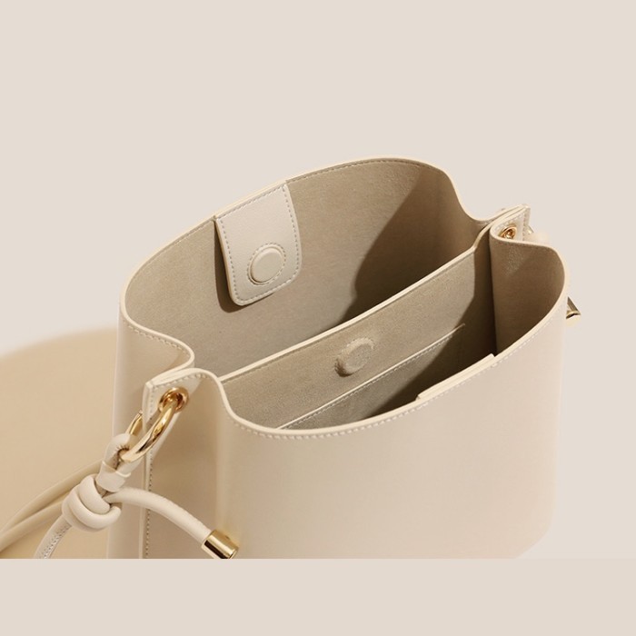 

Muva Beige Shoulder Bag