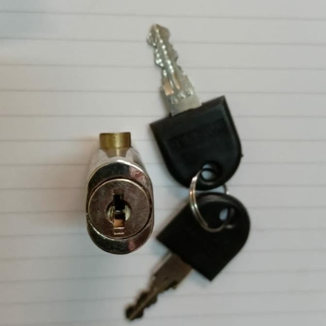 

Kunci Filling Cabinet (Model Tengah) Premium Murah Baru