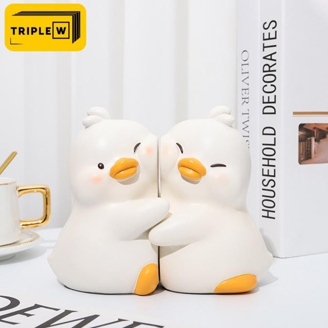 

Triple W Pembatas Buku Duck Book Stand Holder Pajangan Meja Dekorasi Oktavianilaris