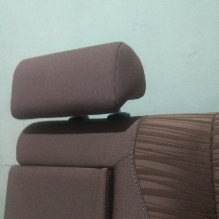 Headrest Jok Tengah Innova Rebon