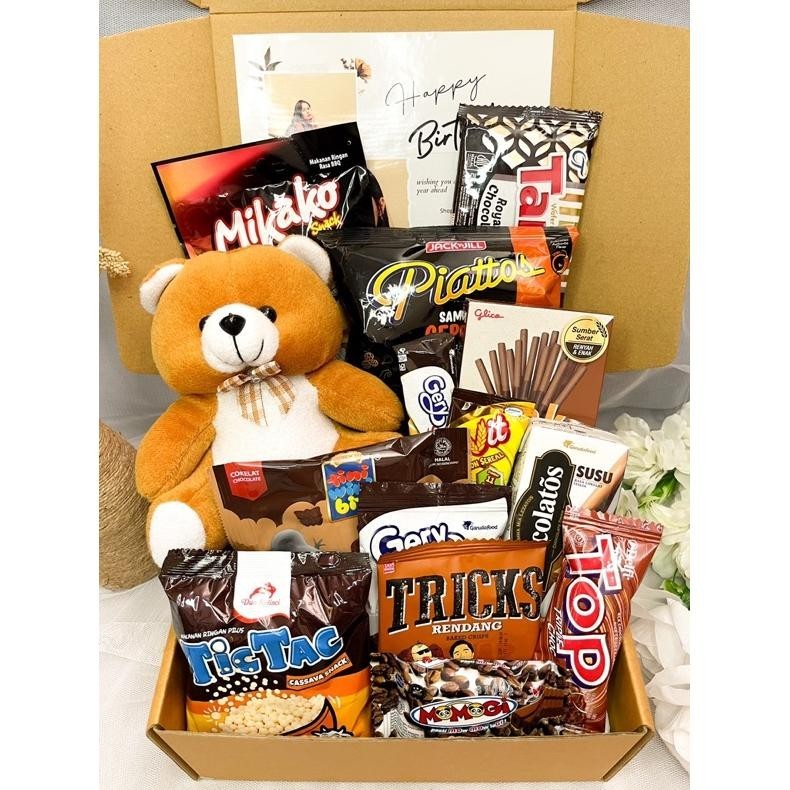 

SNACK BOX KADO ULANG TAHUN / HAMPERS SNACK MURAH / BUKET SNACK / BUKET JAJAN / KADO ULANG TAHUN / HADIAH ULANG TAHUN / HADIAH VALENTINE / KADO VALENTINE / KADO ANNIVERSARY / HADIAH ANNIVERSARY / HADIAH BIRTHDAY / HAMPERS CEWEK ORIGINAL PRODUK