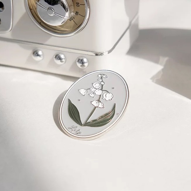 

Freckles Tea Flower Diary Clip K01