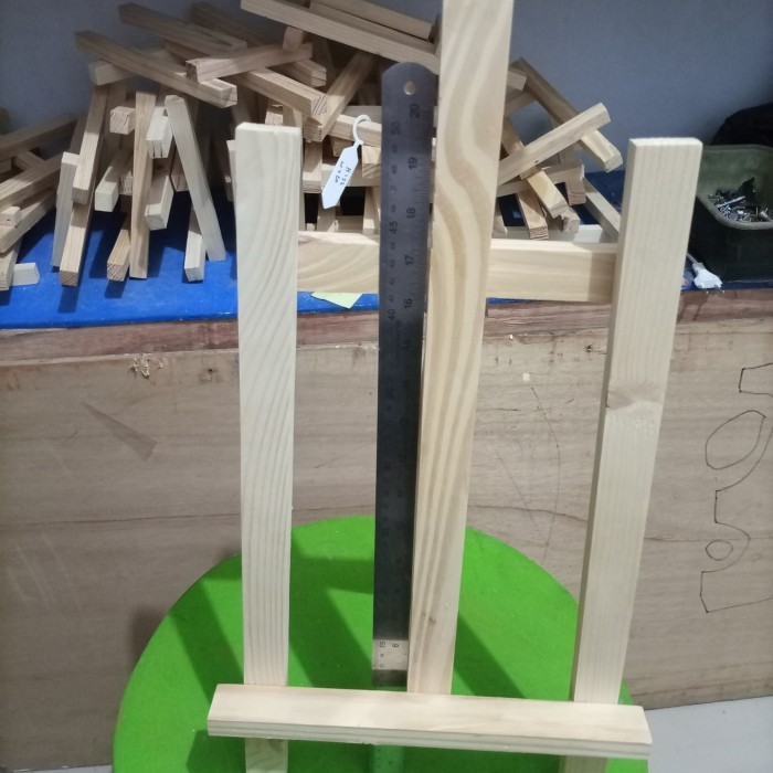 

easel stand lukis kayu jati Belanda tinggi 60 cm lebar 30 cm K01