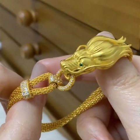 Gelang Emas Mendominasi, Gelang Tahun Naga, Gelang Cina Baru