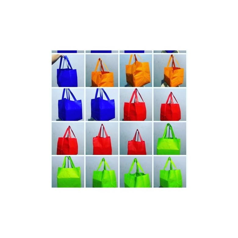 

COD (1 PACK = 60 PCS) GOODIE BAG TAS HAJATAN 22x22 CM TINGGI 25 CM / TAS NASI BOX / TAS HAJATAN KOTAK NASI / TAS WALIMATUL / TAS SPUNBOND TERLARIS / TAS SUNBOND SOUVENIR TERMURAH / TAS SEMINAR / TAS RAMAH LINGKUNGAN Oy58