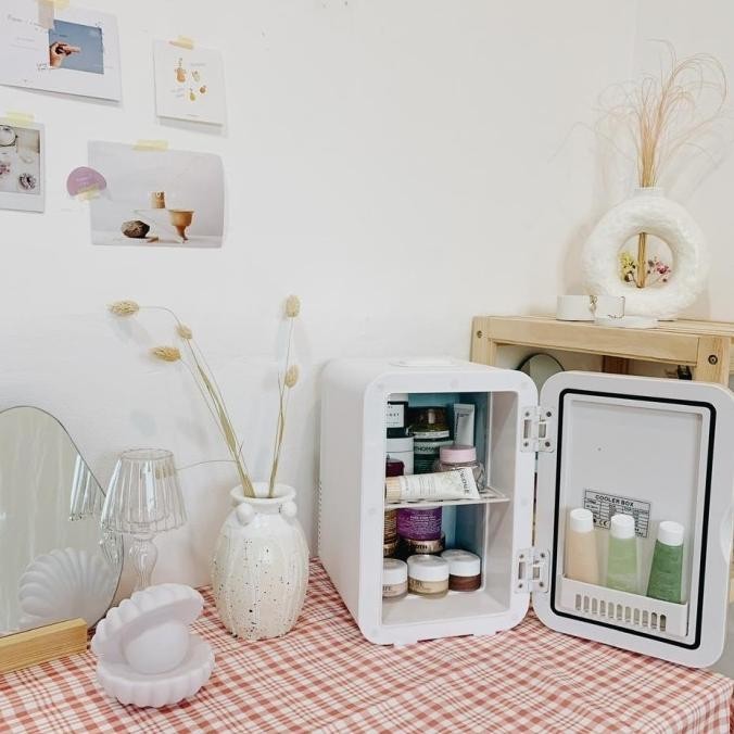 Kulkas Mini Kaca Mirror LED 8L Kulkas Skincare Anak Kos GWM