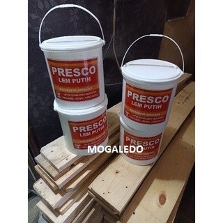 

Lem Presco,Lem Kayu,Lem 1 Kaleng Berat Isi 5Kg