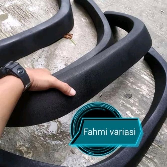 Over Fender Jimny Katana Kotak Polos