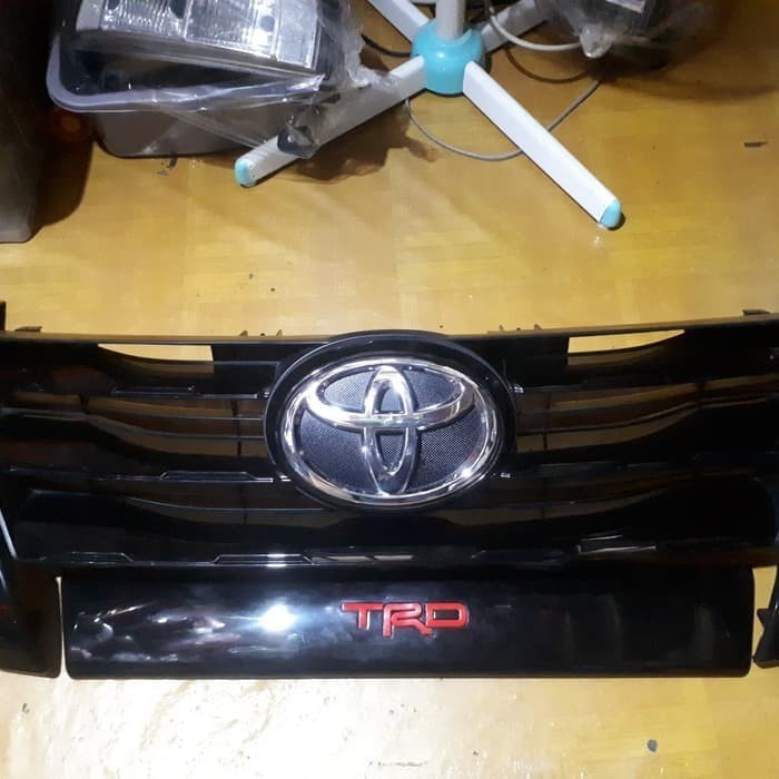 Grill Fortuner VRZ TRD Original
