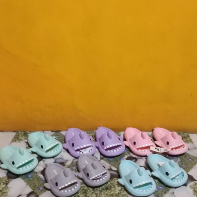 Sandal Hiu // SANDAL HIUA ANAK PERIA WANITA / SANDAL SHARK MODEL HIU EVA/ SANDAL IKAN HIU COUPLE /