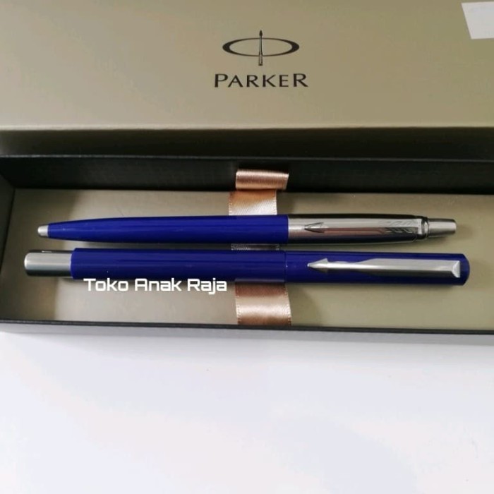 

Ready PAKET Parker ALL BLUE:1 pc Jotter Ballpoint+ 1 pc Vector Standard RB