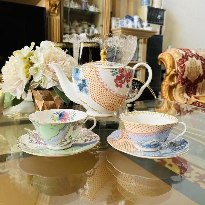 [New] Tea Pot Tea Cup Avon Saucer Wedgwood Butterfly Meadow Mewah Cantik