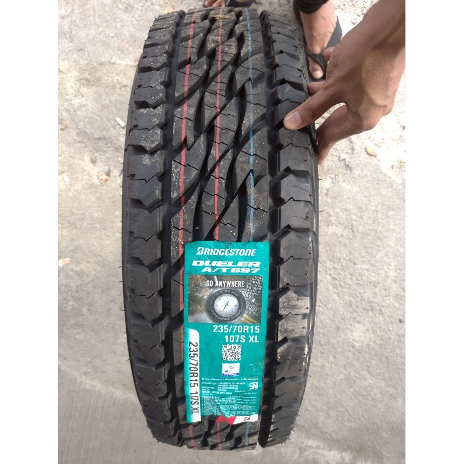 Ban Mobil Semi Offroad Merk Bridgestone 235-70R15 Bridgestone Dueler