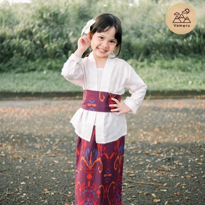 KEBAYA ANAK ENCIM MOTIF ENDEK BALI