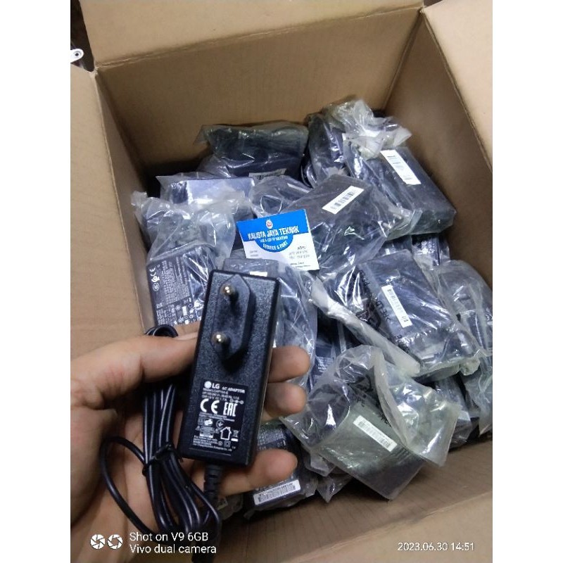 ADAPTOR TV LG 19 VOLT 7,3 AMPERE 3 AMPERE 1.7 AMPERE ORIGINAL 100% ASLI 19V 7A ADAPTOR LG ORI