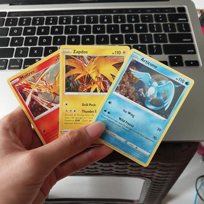 POKEMON TCG CARD TRIO LEGENDARY BIRDS ZAPDOS ARTICUNO MOLTRES HOLO F HEMAT