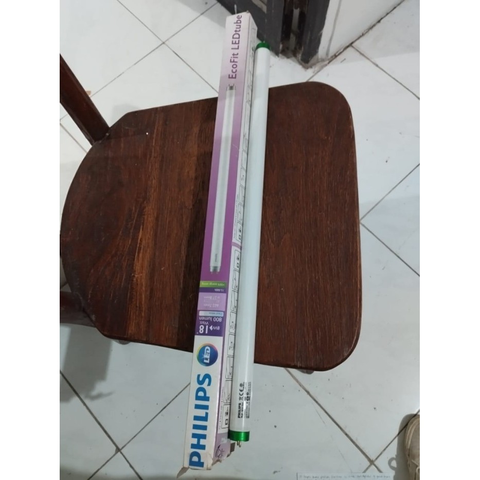 Lampu panjang Lifemax 8W TL PHILIPS