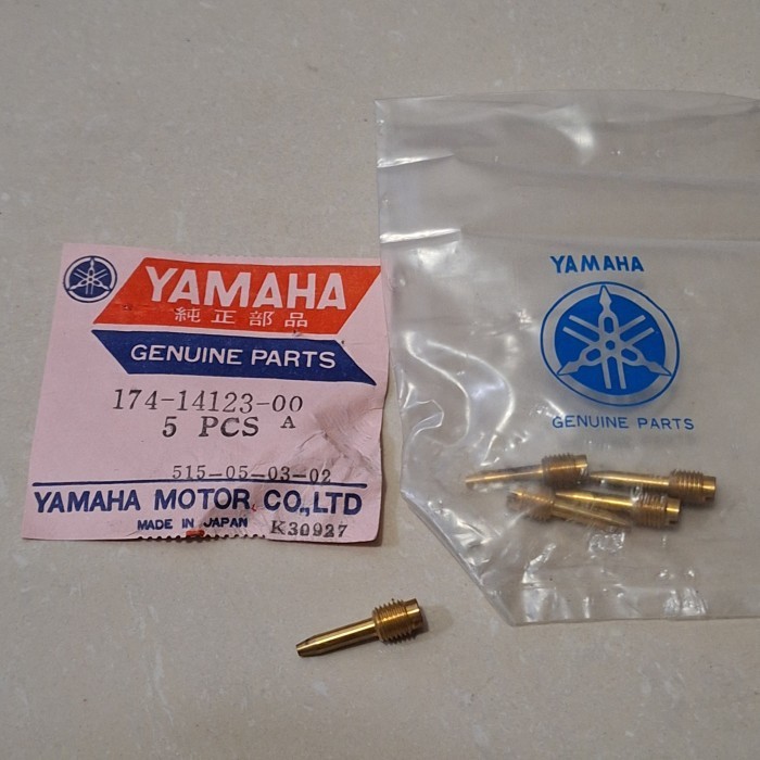 +%+%+%] Yamaha DT125 DT175 RS100 LS3 YAS1 MX 100 175 Carburetor Screw Air 174-14123-00