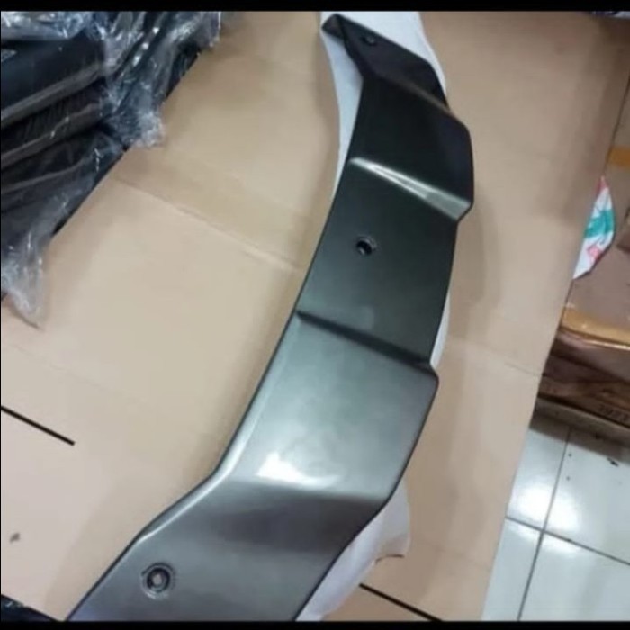 Spoiler / Topi Belakang Mobil Suzuki Xl 7