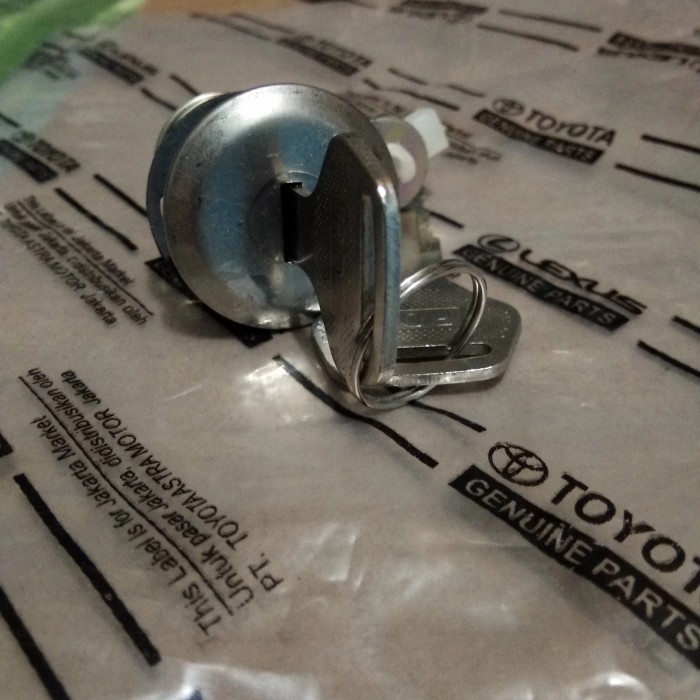 Baru Asli Kunci Tutup Cover Bensin Toyota Starlet Kapsul Ep 80 Ori New
