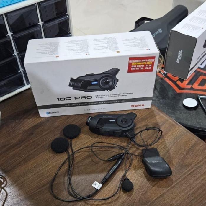 - SENA 10C PRO CAMERA INTERKOM INTERCOM