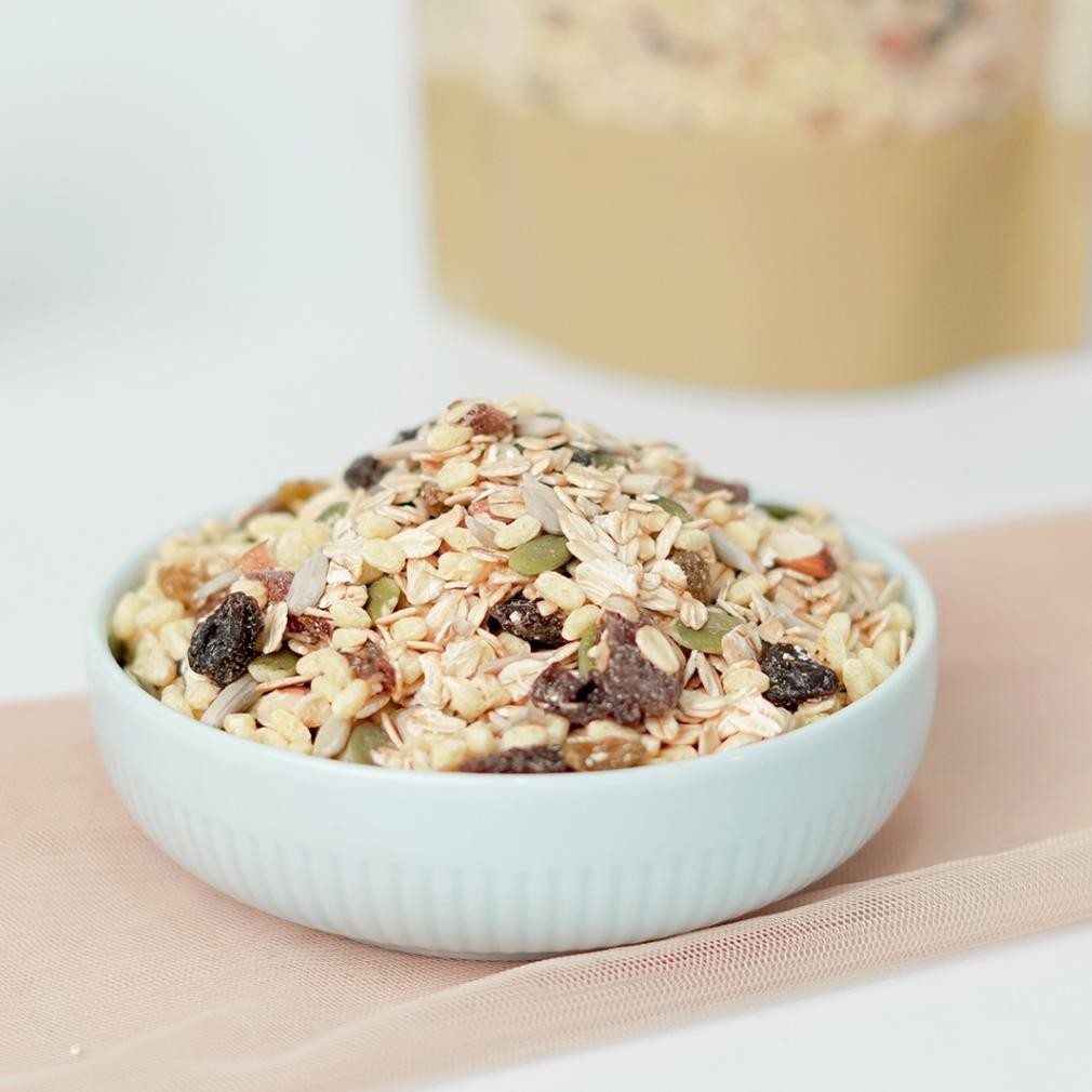 

y-76 [Paket Hemat Sehat] Muesli Safiya 500 gr + Granola Timur Tengah 500 gr Coklat Blueberry Vanilla Camilan Sereal Sarapan Oatmeal Healthy Food Premium