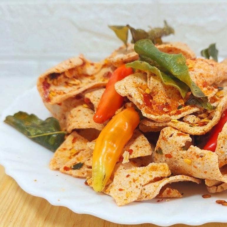 

KOE-1116 Snack Baso Goreng Basreng Daun Jeruk Cemilan Tradisional Empuk Renyah Crispy Ball Original