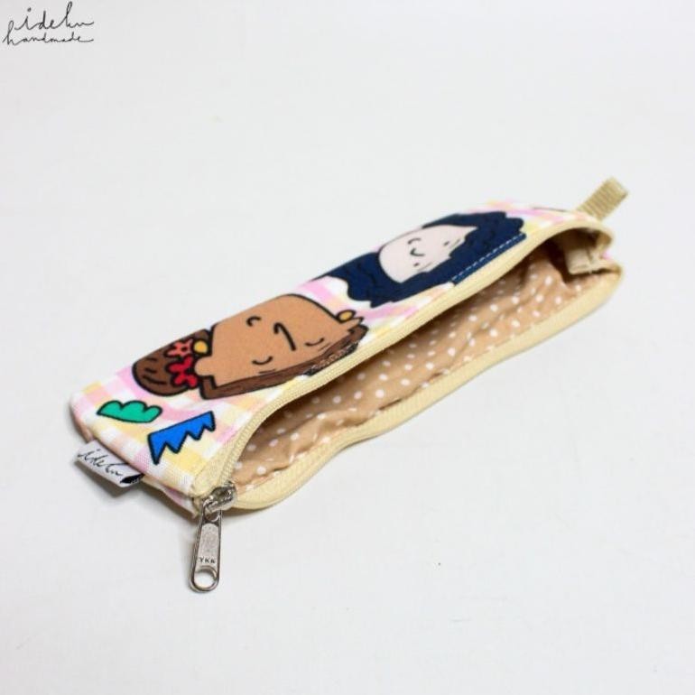 

Qw-7 Pencil Case Faces, Fancy Faces Sage, Fancy Faces Black By Ideku Handmade Best Promo