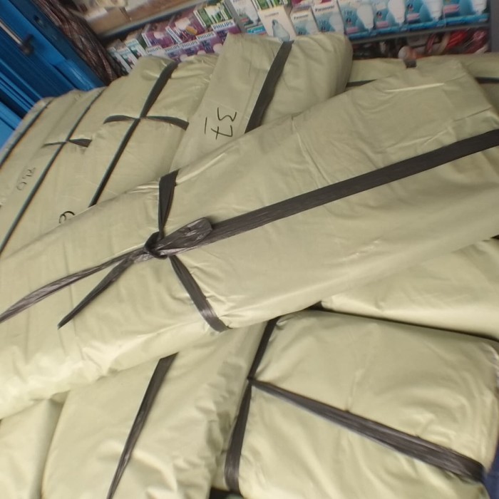 

TERMURAH Plastik cor ( hijau muda butek ) per roll